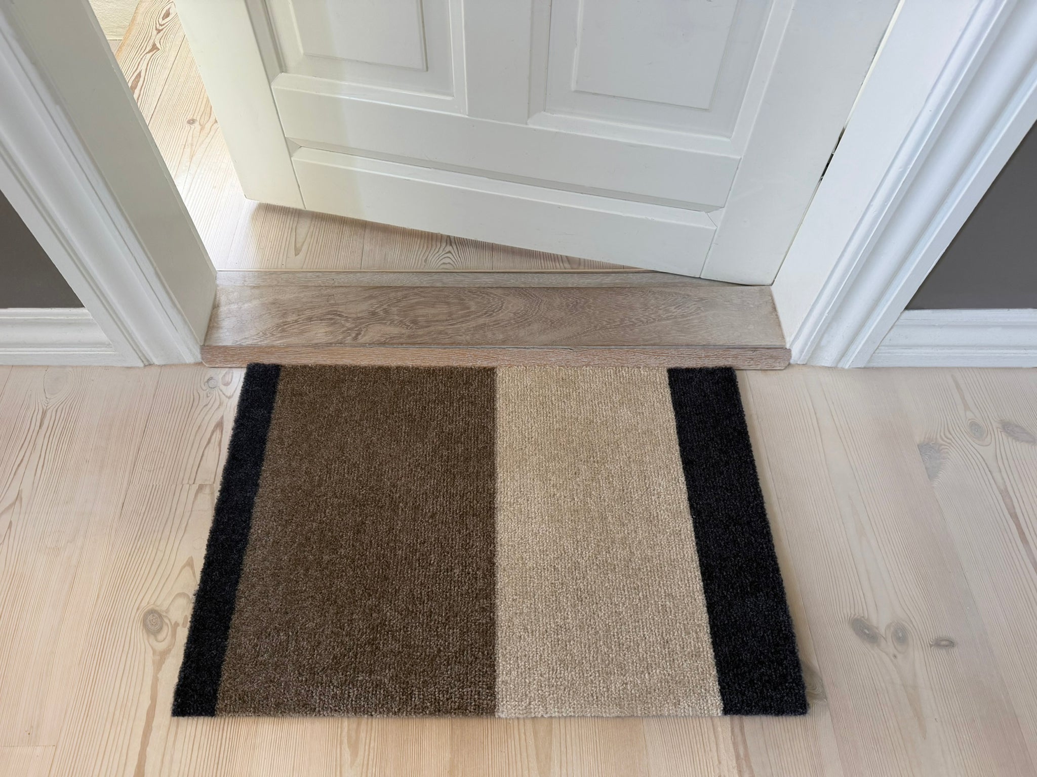 FLOOR MAT 40 x 60 cm - STRIPES BLUE / SAND / IVORY