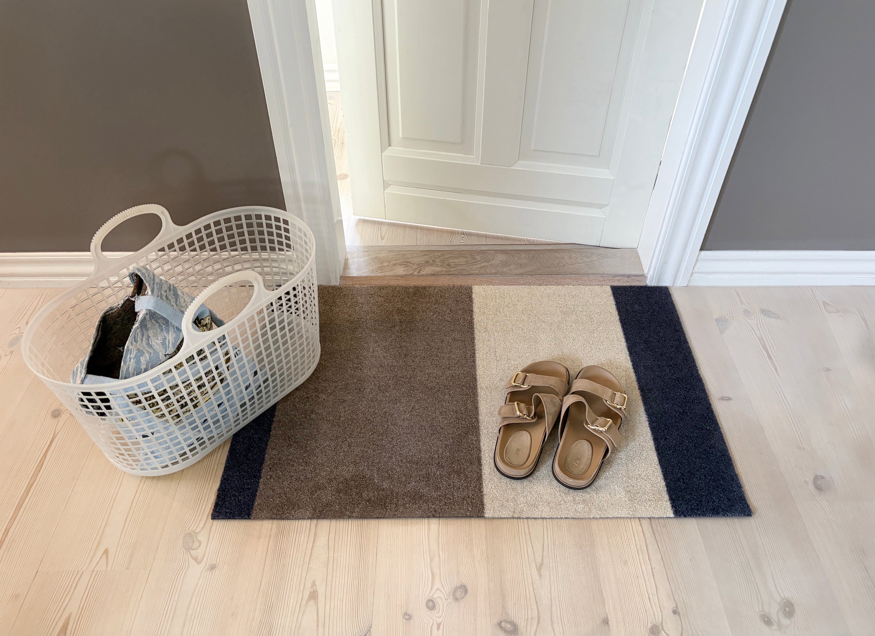FLOOR MAT 60 x 90 cm - STRIPES BLUE / SAND / IVORY