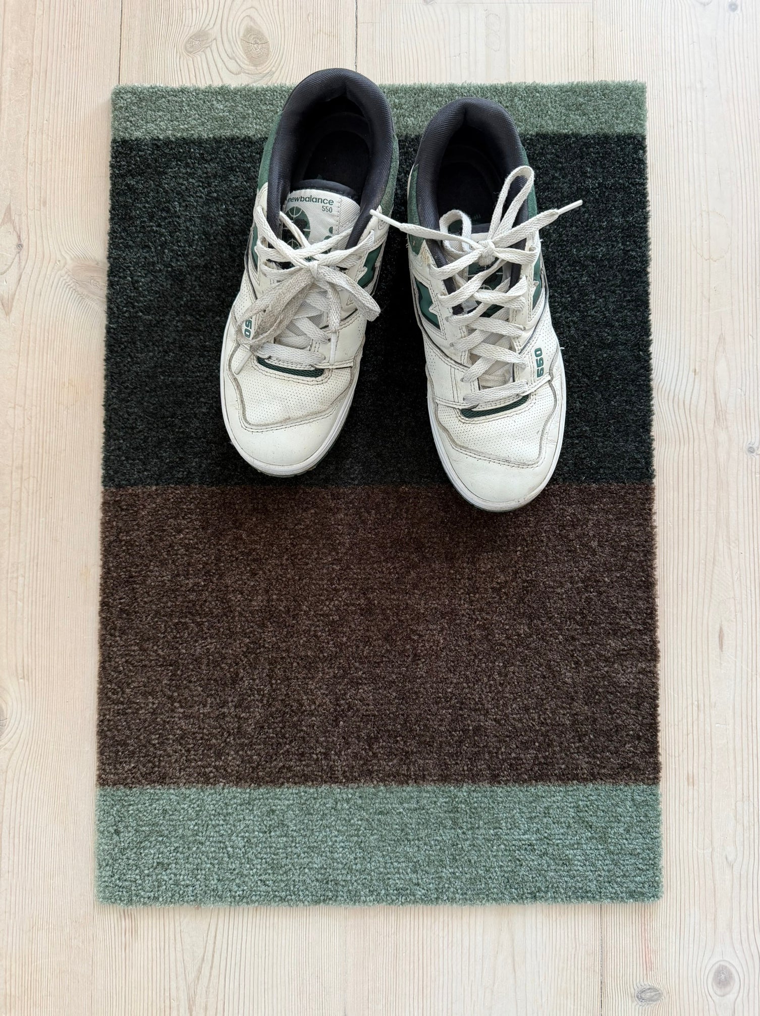 FLOOR MAT 40 x 60 cm - STRIPES GREEN / BROWN