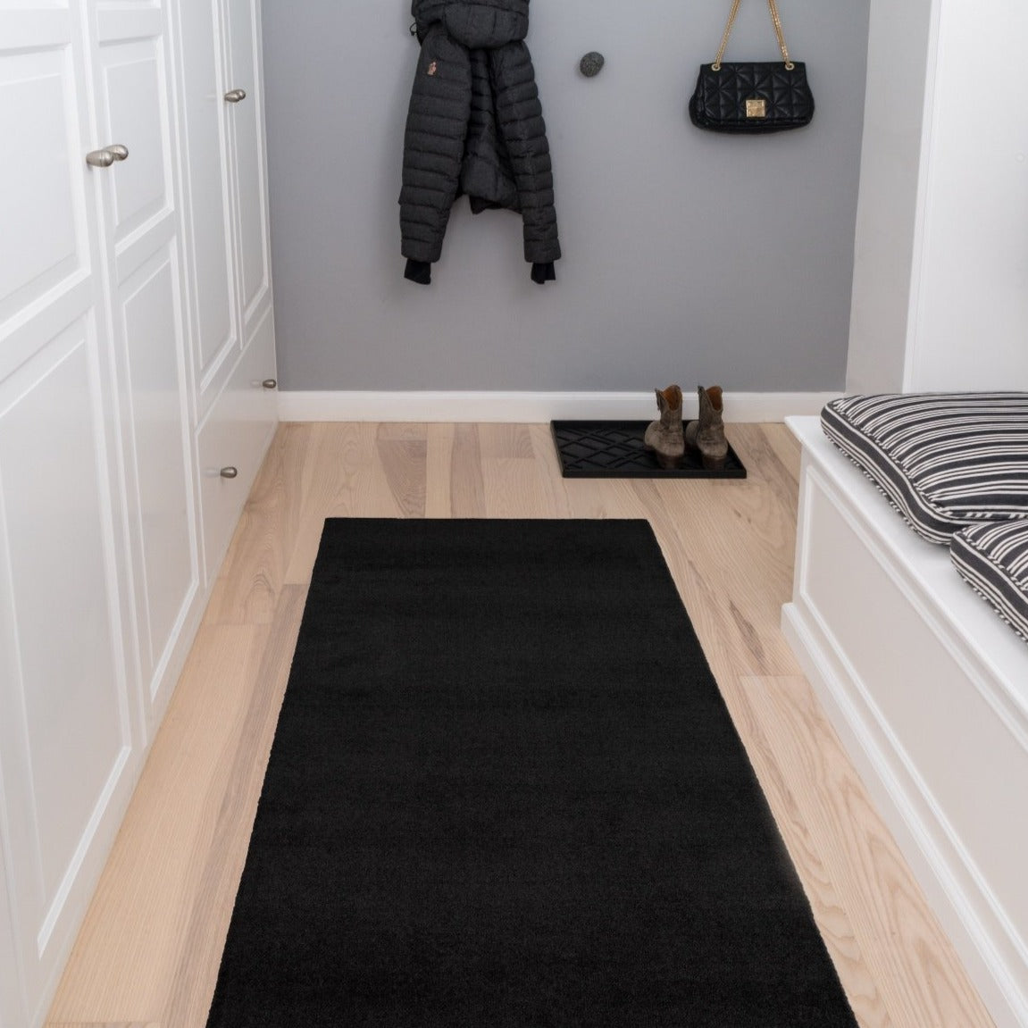 FLOOR MAT 90 x 200 CM - UNI color BLACK