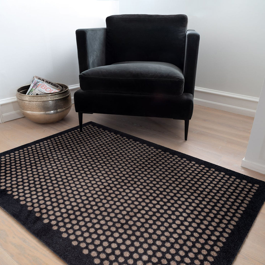 FLOOR MAT 90 x 130 CM - DOT BLACK/SAND