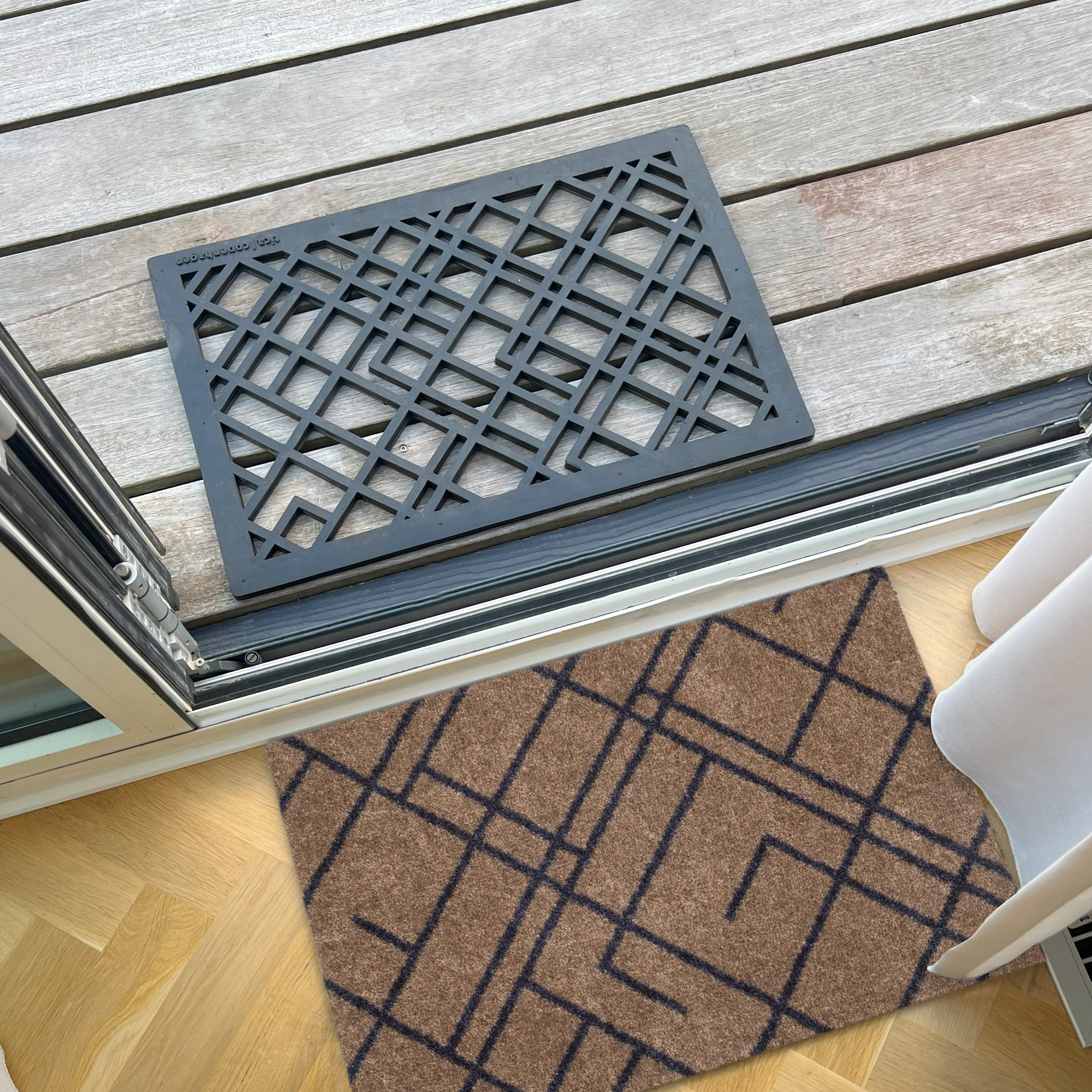 FLOOR MAT 40 x 60 cm - LINES SAND / BLUE-GRAY
