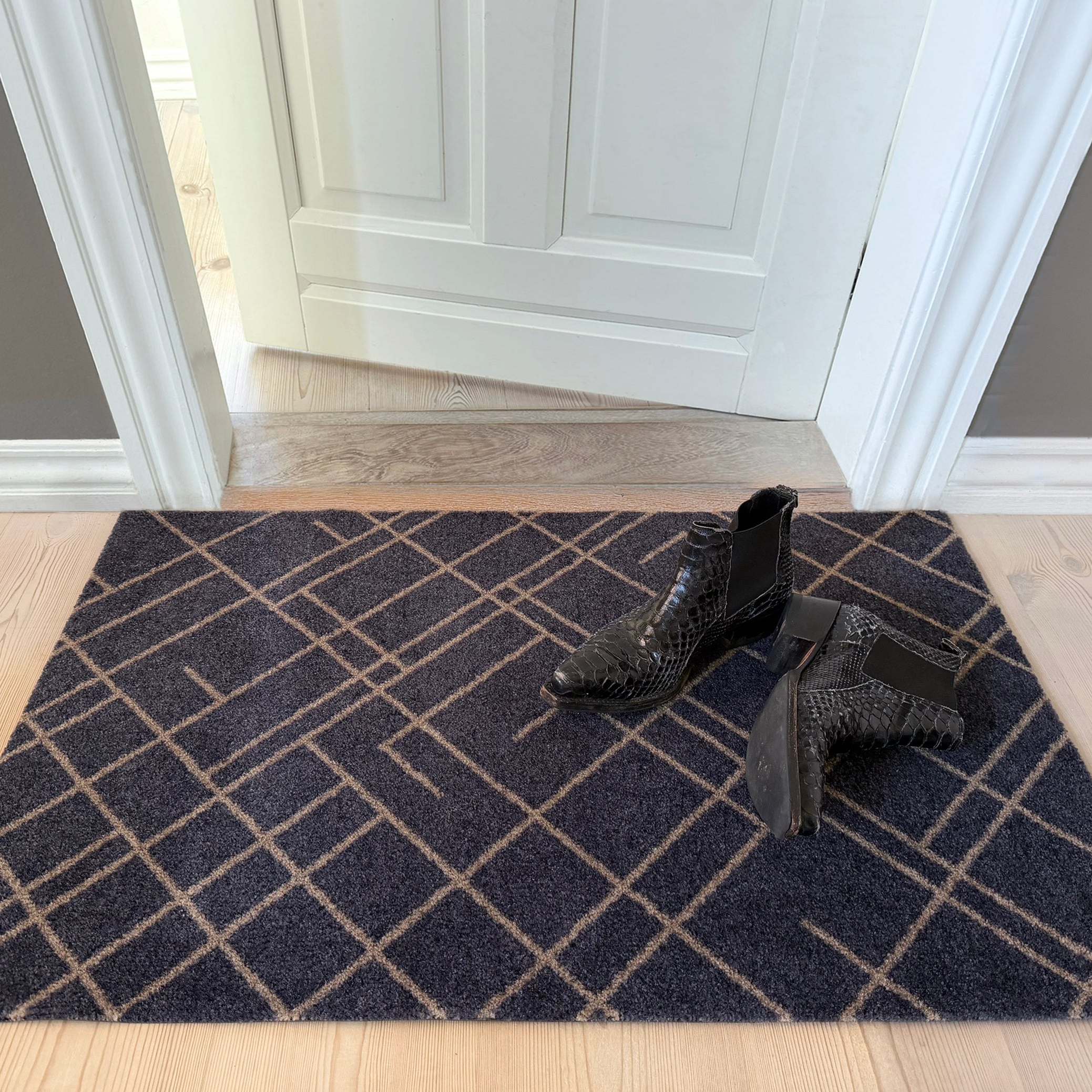 FLOOR MAT 60 x 90 cm - LINES BLUE-GRAY / SAND
