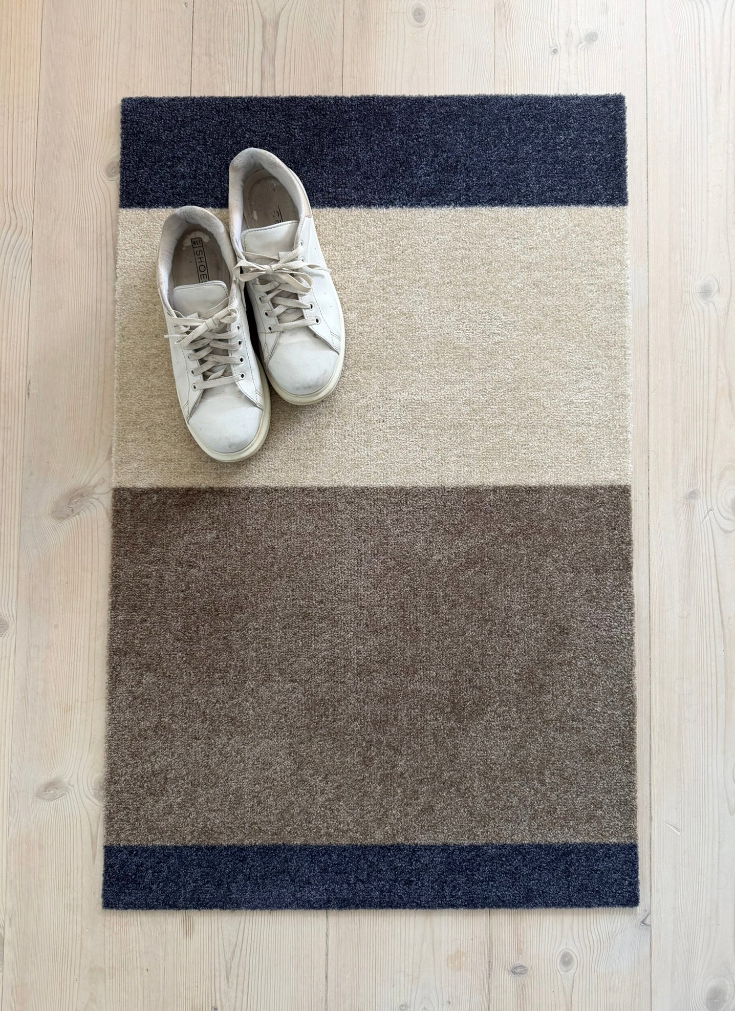 FLOOR MAT 60 x 90 cm - STRIPES BLUE / SAND / IVORY