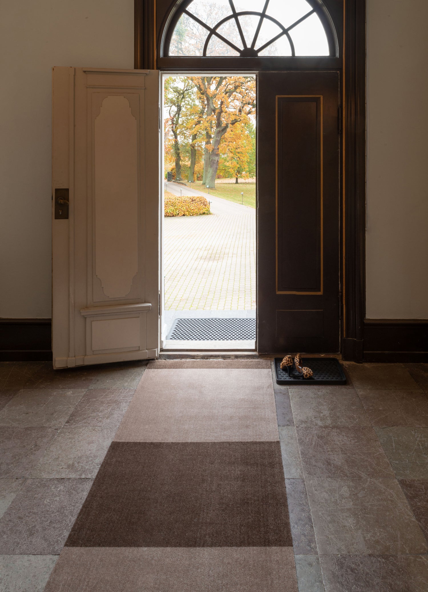 STRIPES HORIZONTAL - SAND/BROWN