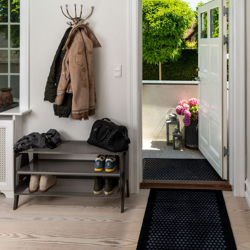 FLOOR MAT 67 x 150 CM - DOT BLACK/GREY