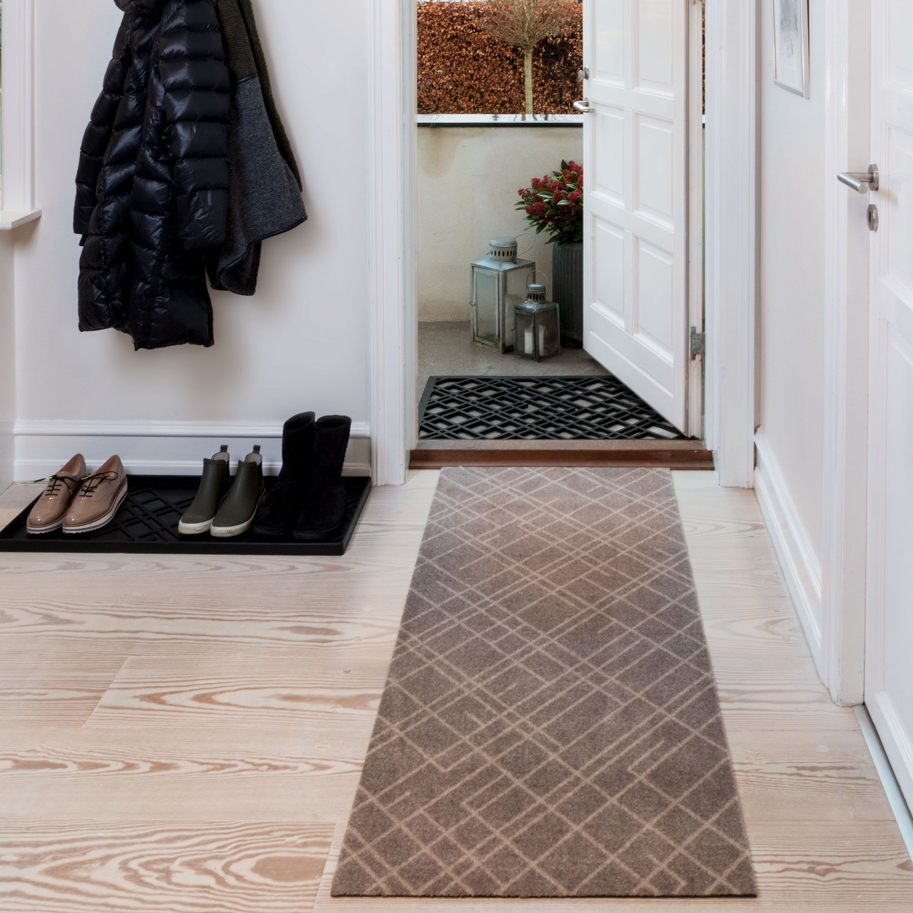FLOOR MAT 67 x 150 CM - LINES SAND