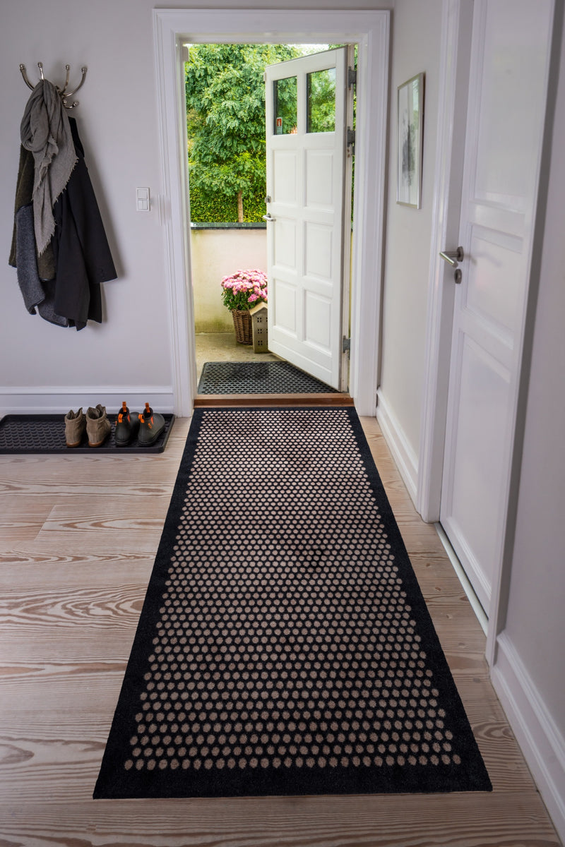 FLOOR MAT 90 x 200 CM - DOT BLACK/SAND