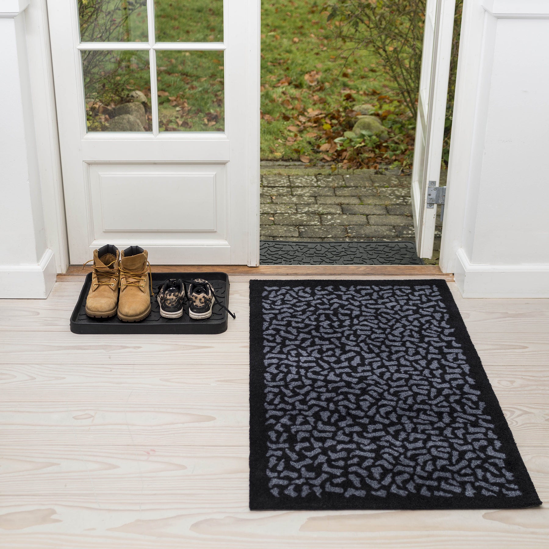 FLOOR MAT 67 x 120 CM - FOOTWEAR/BLACK GREY
