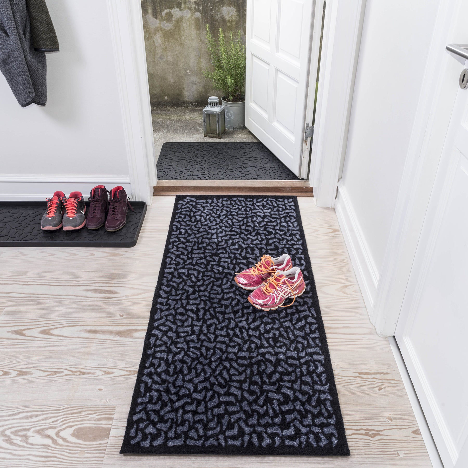 FLOOR MAT 67 x 150 CM - FOOTWEAR/BLACK GREY