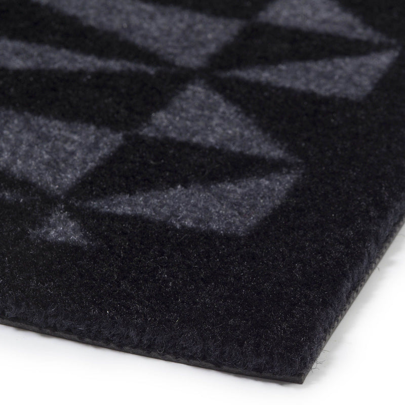 FLOOR MAT 67 x 120 CM - GRAPHIC/BLACK GREY