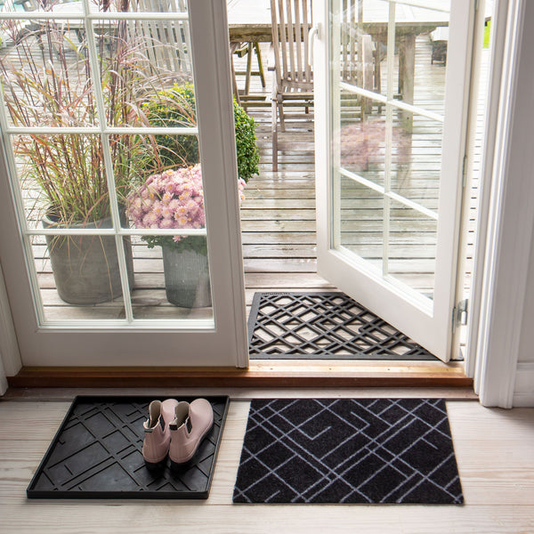 FLOOR MAT 40 x 60 cm - LINES BLACK/GREY