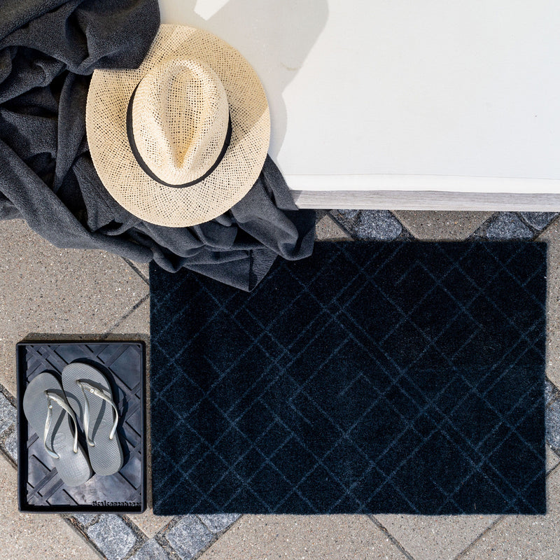 FLOOR MAT 60 x 90 cm - LINES/DARK GREY