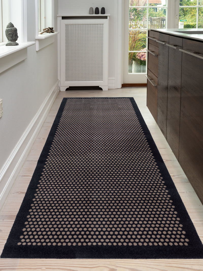 FLOOR MAT 100 x 300 CM - DOT BLACK/SAND