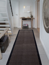 FLOOR MAT 100 x 300 CM - DOT BLACK/SAND