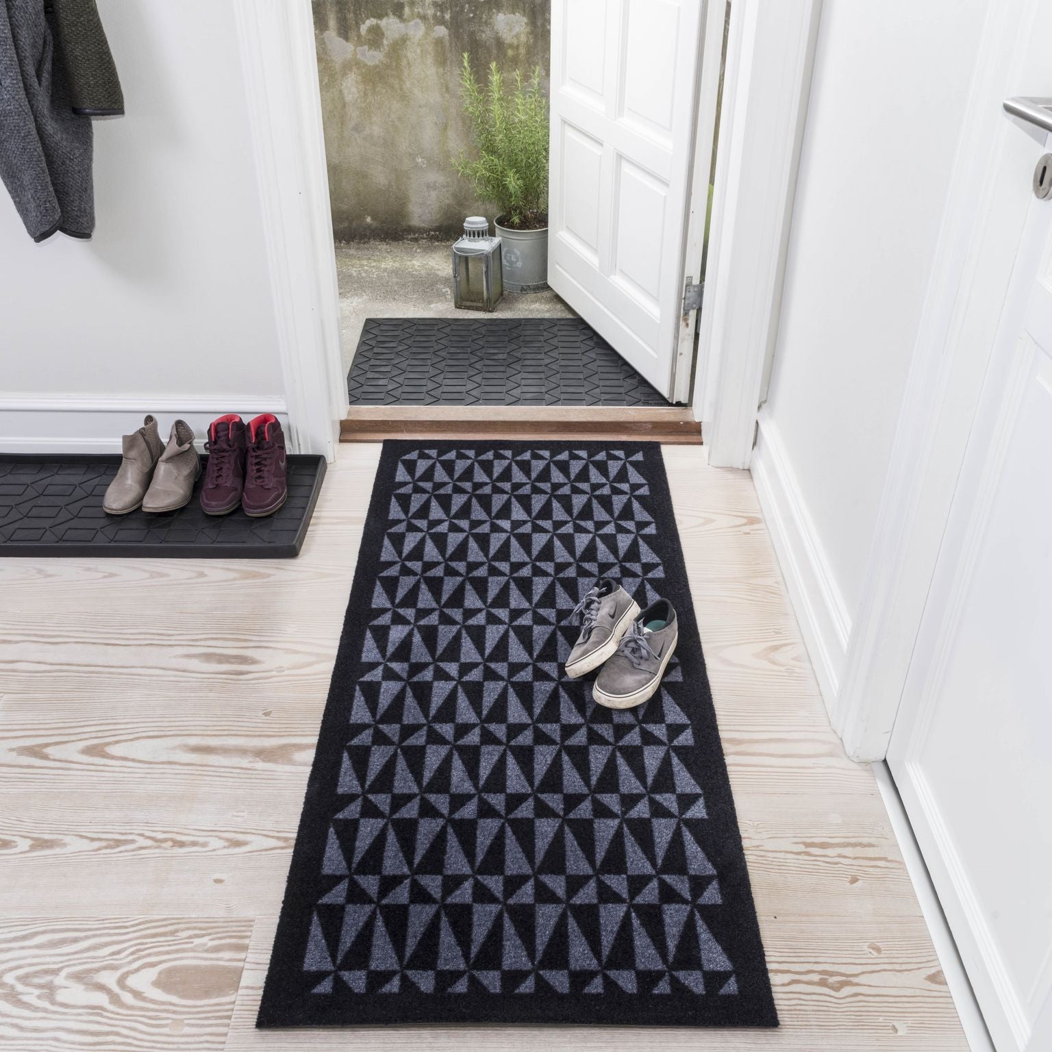 SHOE TRAY LARGE - GRAPHIC