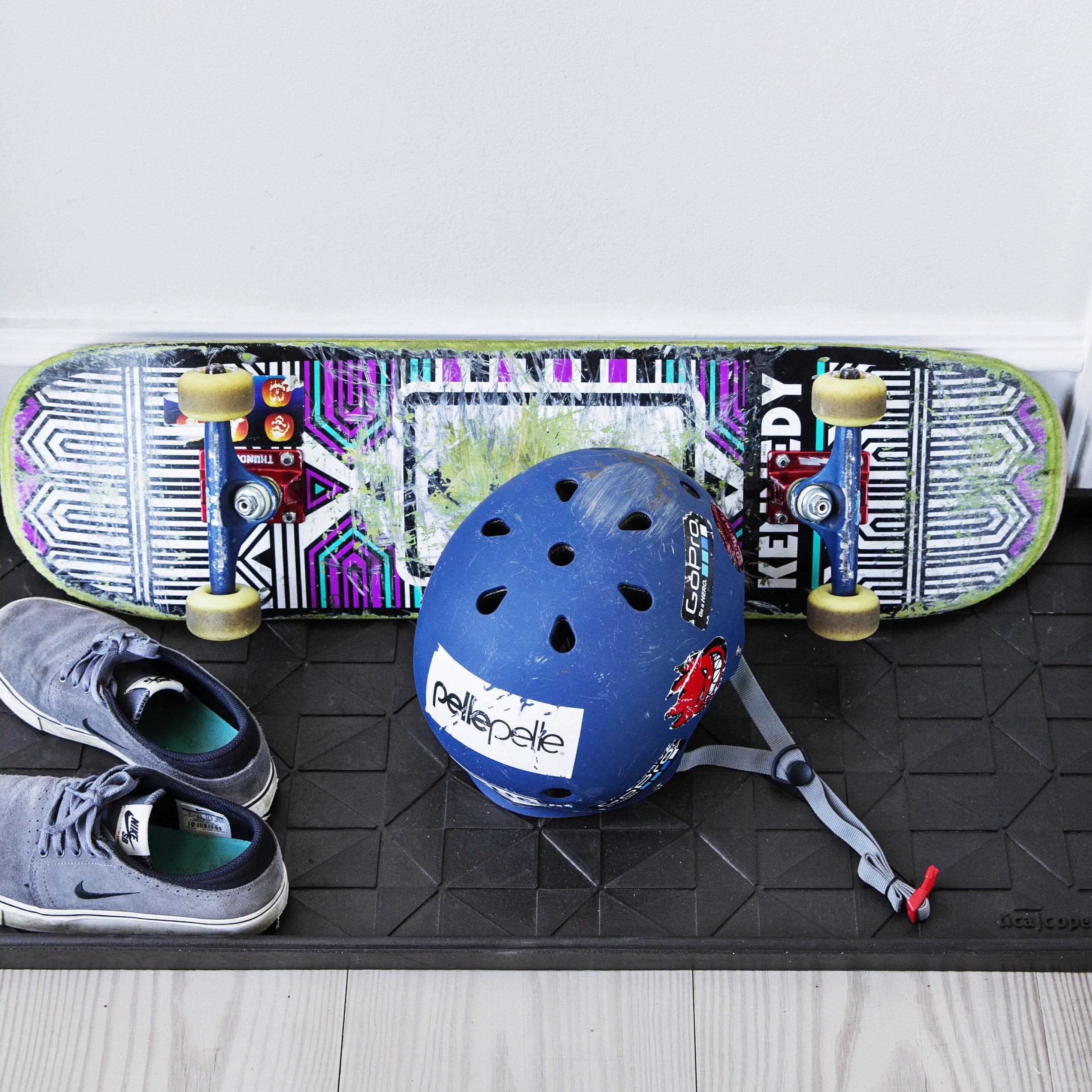 SHOE TRAY LARGE - GRAPHIC