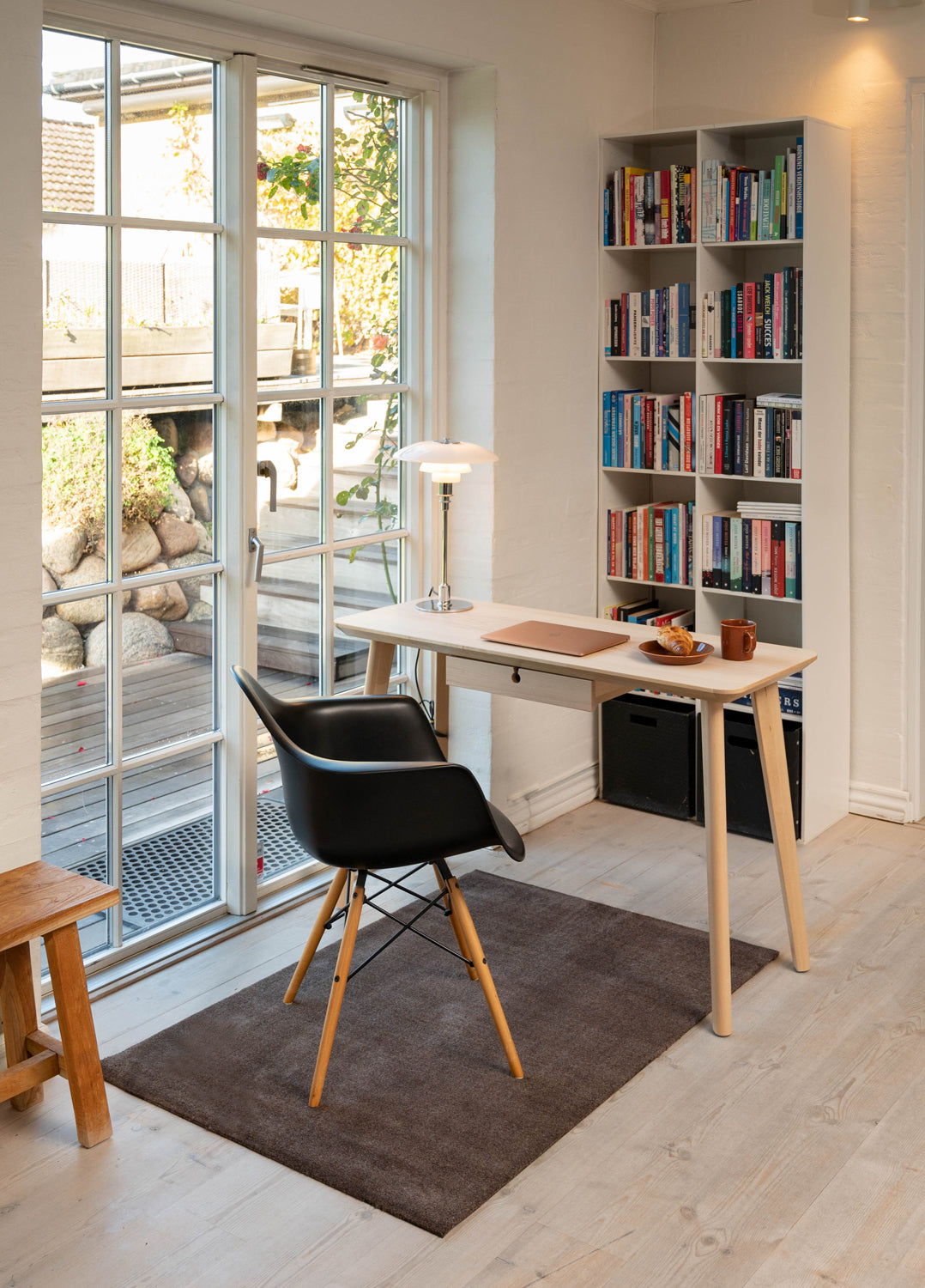 Buy Tica Copenhagen Floormat in brown 90 x 130 cm online here.